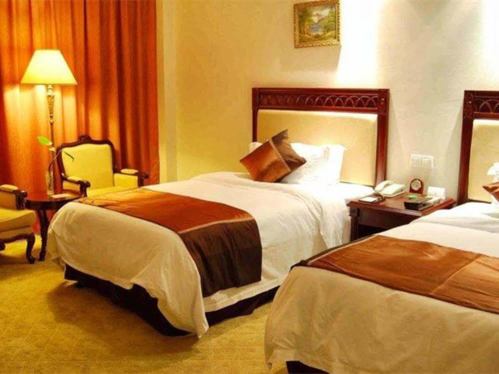 Huaxin International Hotel หนิงป่อ ภายนอก รูปภาพ