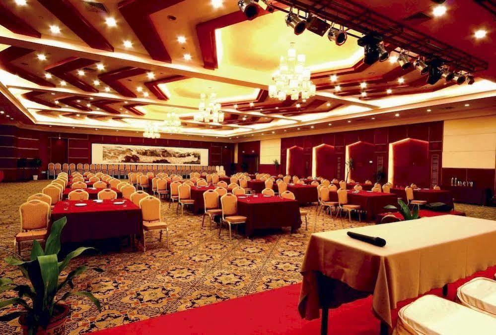 Huaxin International Hotel หนิงป่อ ภายนอก รูปภาพ