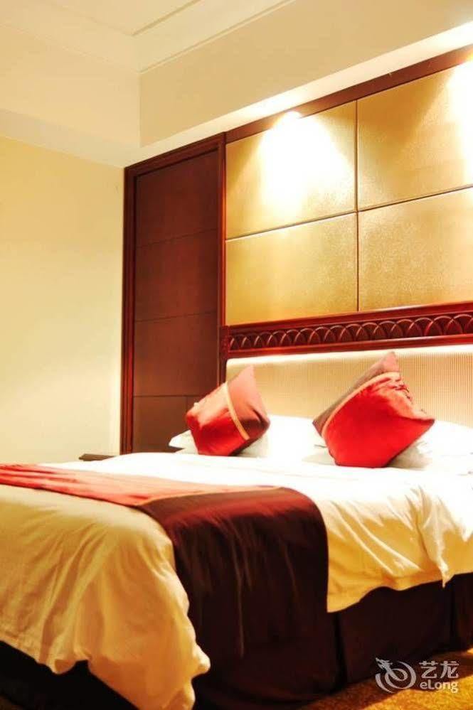 Huaxin International Hotel หนิงป่อ ภายนอก รูปภาพ