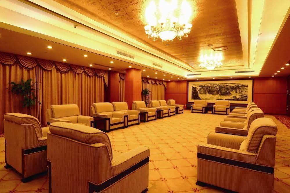 Huaxin International Hotel หนิงป่อ ภายนอก รูปภาพ